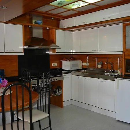 Con Jardin Y Piscina Holiday home Tossa de Mar